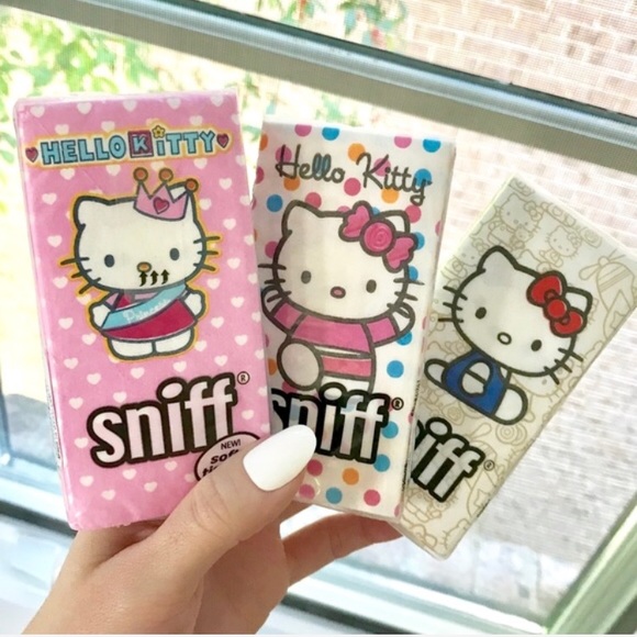 RARE HELLO KITTY TISSUES - Picture 3 of 3
